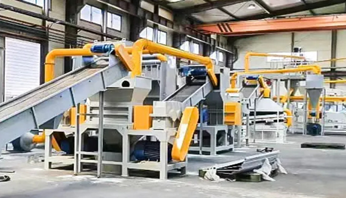 Crushing and screening of lithium battery recycling machine